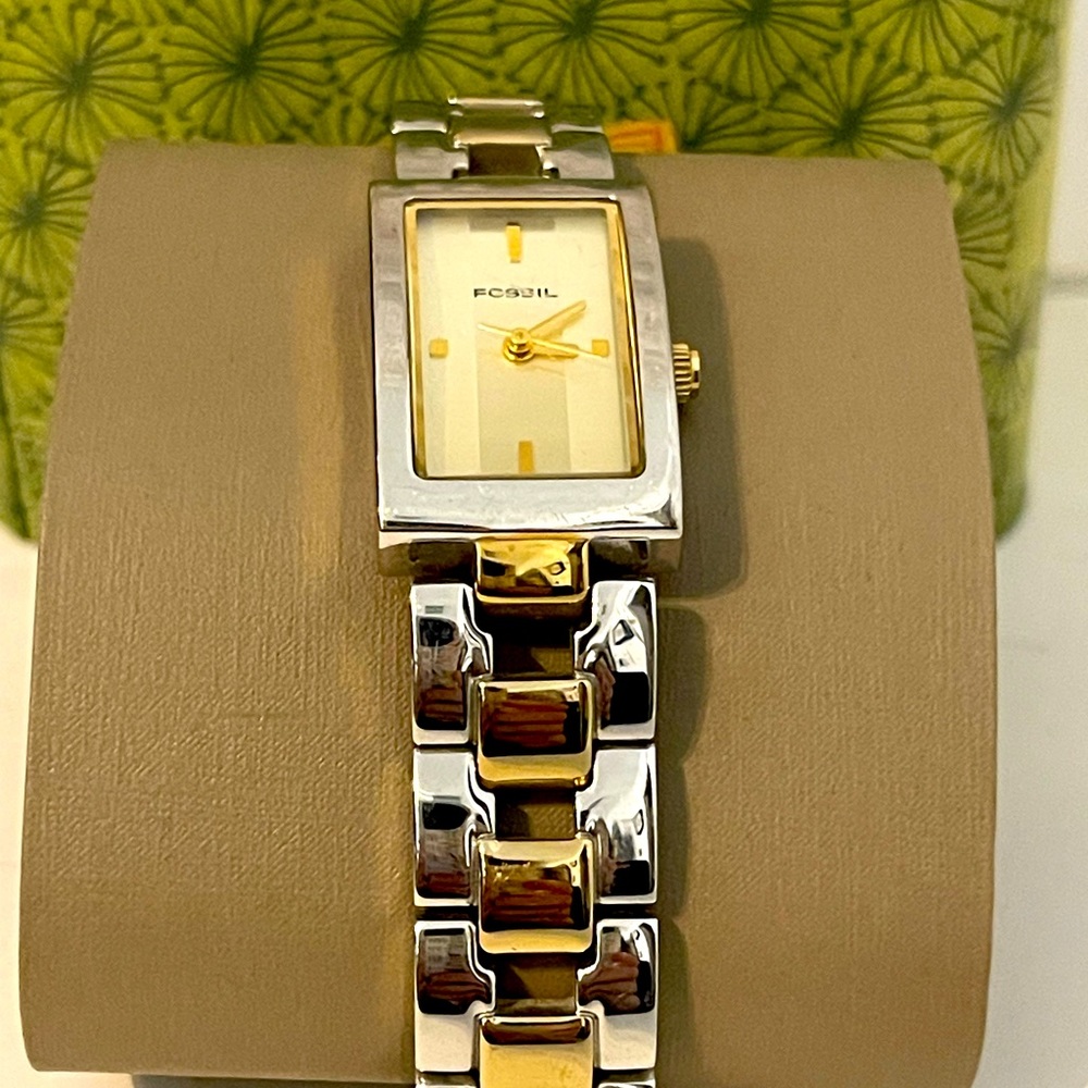 Women’s Fossil Watch - Rectangle Face - Adjustable Band